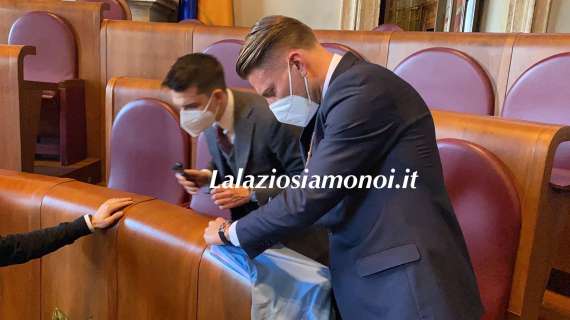Lazio, Immobile in posa con il presidente Lotito e la sindaca Raggi - FOTO