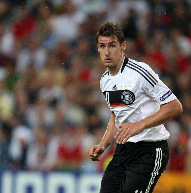 Il ct tedesco Loew convoca Klose per una tournée negli Usa