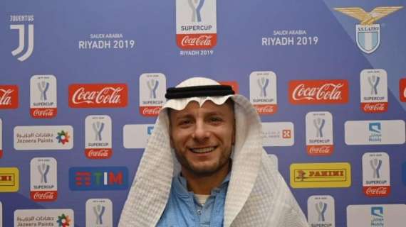 RIYAD - La Lazio incontra le tv saudite. E Immobile indossa la kefiah...