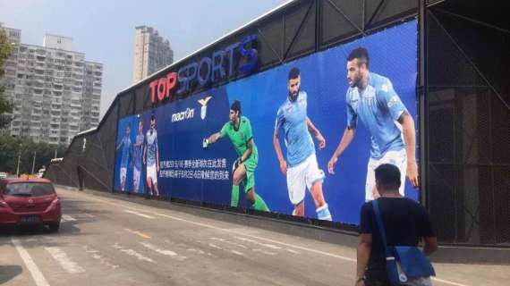 Al via i Lazio Mega Store allo Shanghai Stadium. Lunedì 3 la presentazione della seconda maglia! - FOTO
