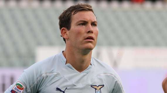 La rivincita di Lichtsteiner: dalla malformazione al piede ai dolori familiari, ora sogna con la Lazio