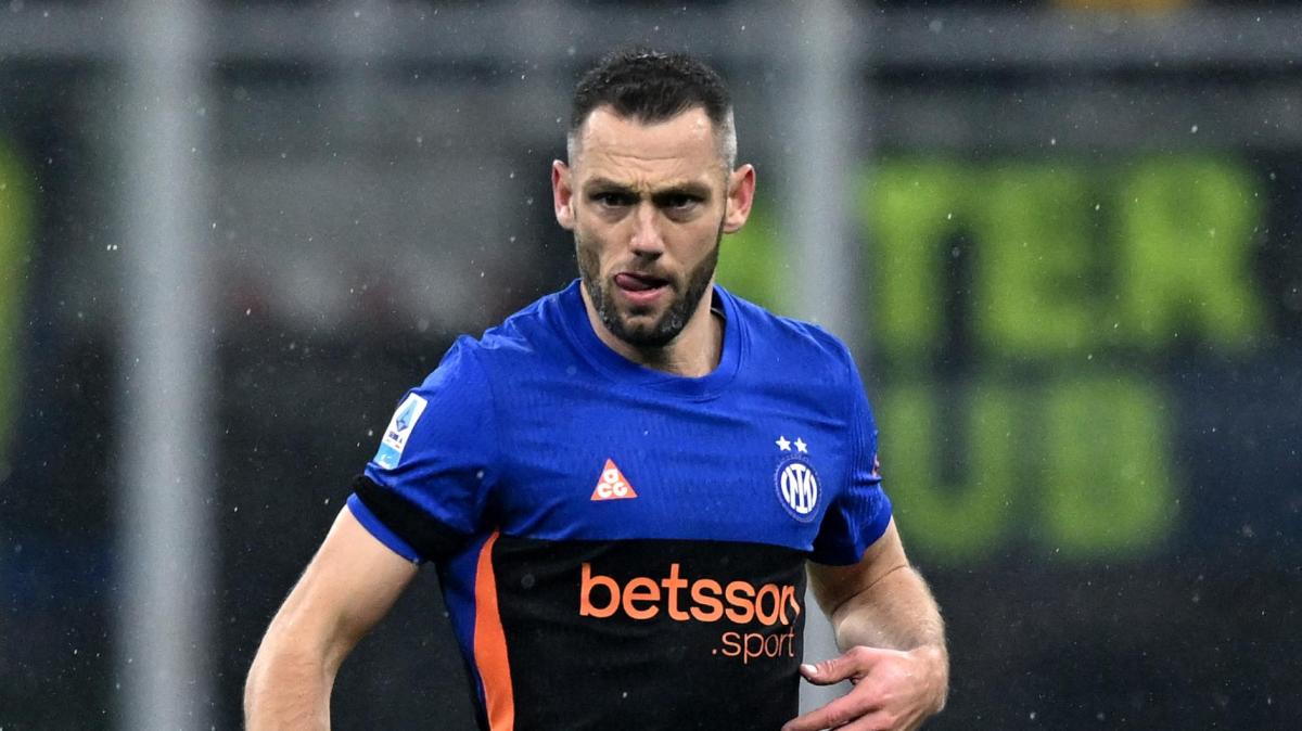 Ex Lazio | de Vrij può lasciare l'Inter: per l'estate ci pensa l'Olympiacos