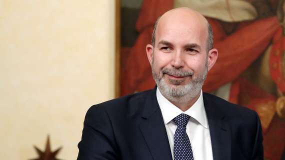 Coronavirus / Crimi (M5S): "4 maggio non è una data sicura per riaprire"