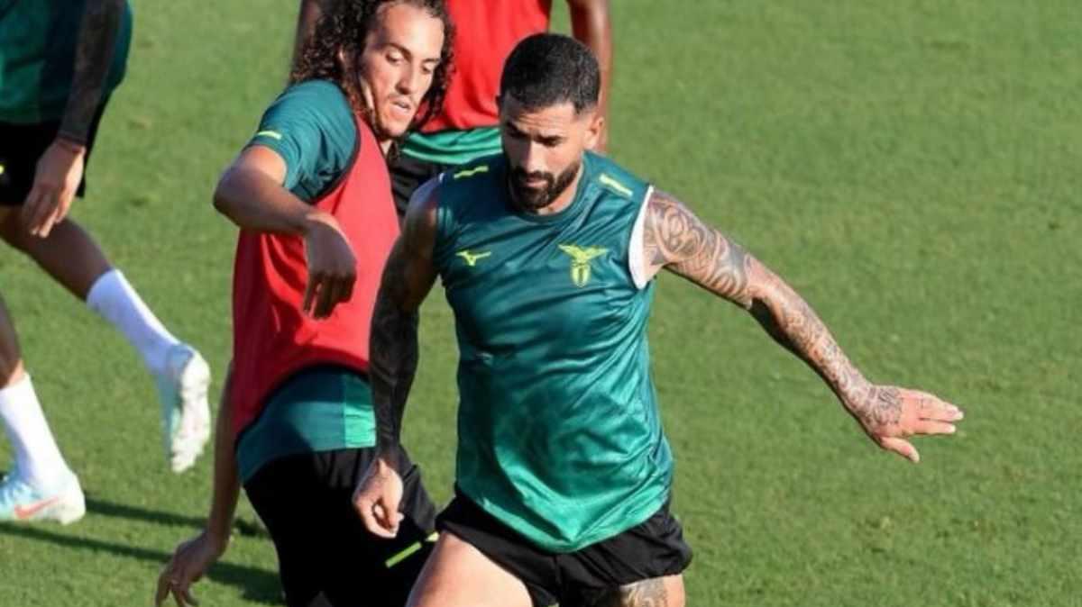 Lazio, problemi per Hysaj con l'Albania: le sue condizioni