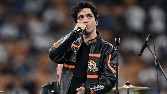 Tananai rifiuta il 'Forza Roma': "Siete simpatici, ma..."