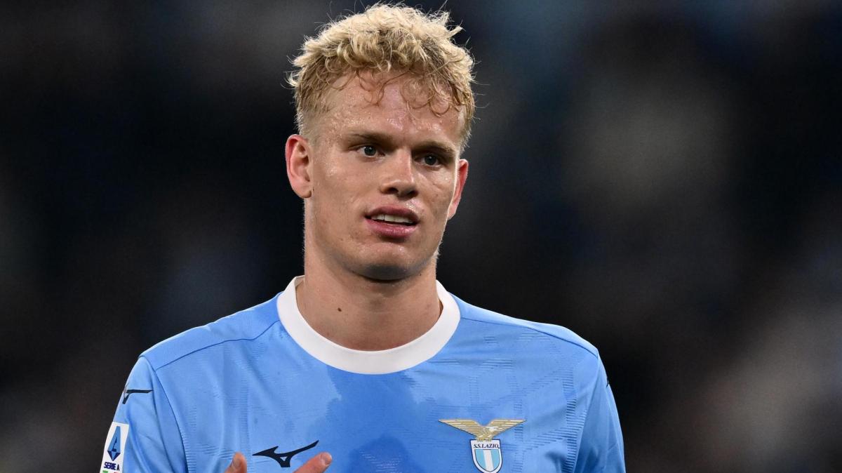 Lazio, Provstgaard incantato dall'Olimpico: "Uno stadio pieno d'amore" - FOTO