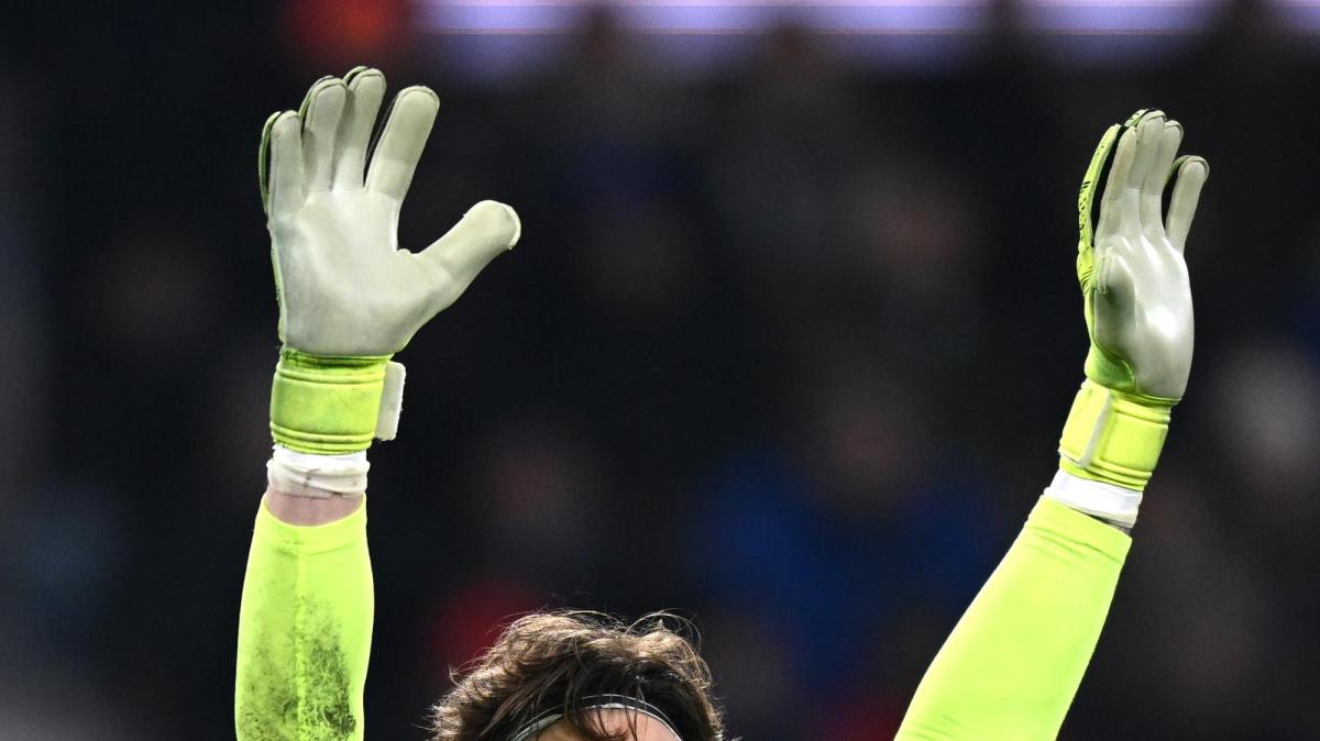 Lazio, Provedel elogia Carnesecchi: "È uno dei portieri migliori. Proverò a..."