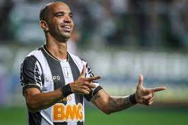Diego Tardelli sibillino: "Resto? Sì, per ora...". Il pres. Kalil: "Chi lo vuole deve pagare"