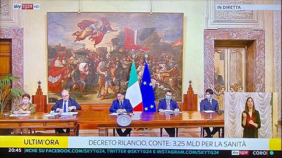Decreto rilancio, i ministri illustrano le misure. Bellanova si commuove