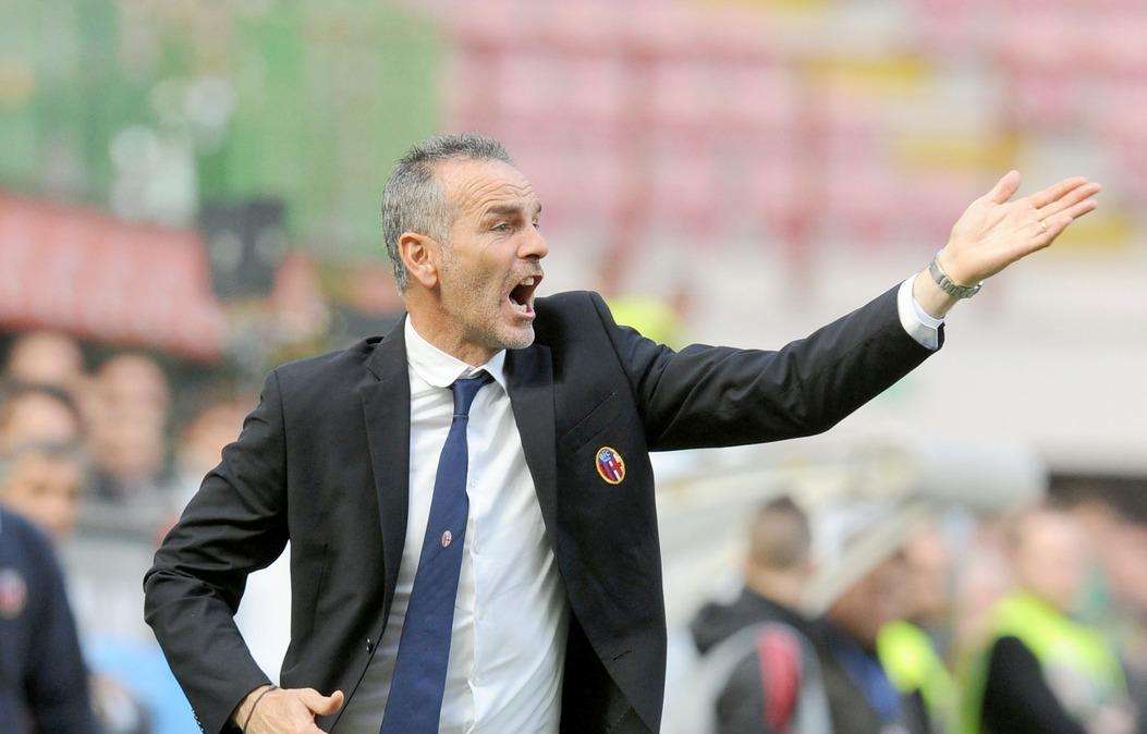 Toto-allenatore, si allontana Pioli: "Nessun contatto con la Lazio... Resto a Bologna"