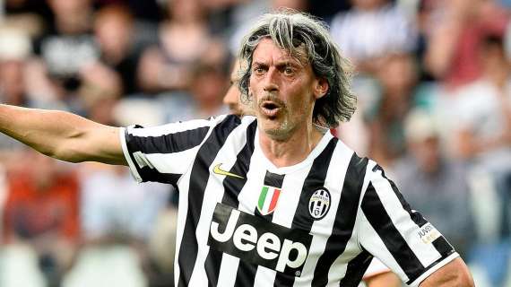 L'ex Juve Torricelli racconta: "Mia moglie morta di leucemia. E ai miei figli..."