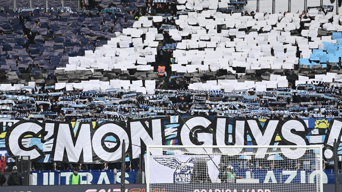 Lazio, Bezzi sui tifosi: "Il ritorno allo stadio contro il Milan? Non capisco..."