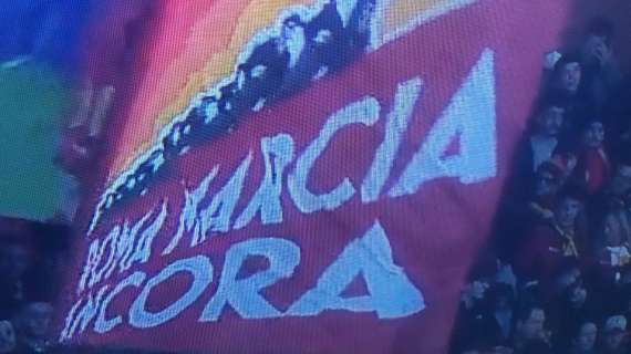 Roma, cori razzisti e bandiere nostalgiche in tribuna a Genova. Ma nessuno ne parla...