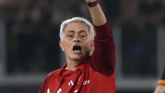 Roma, Mourinho sbotta: "Sono super corretto! È un'idiota chi pensa..."