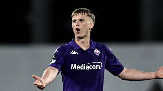 Fiorentina, Gudmundsson avverte tutti: "Puntiamo alla Champions!"
