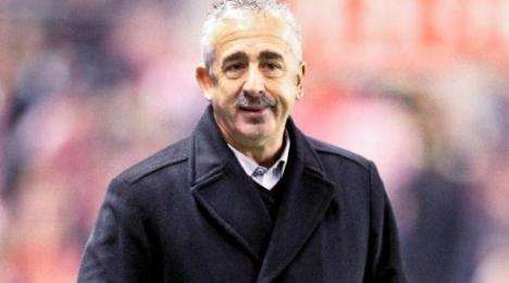 Dramma Villarreal, è morto l'allenatore Manolo Preciado. Del Bosque: "Incredibile che una persona così se ne vada all'improvviso"