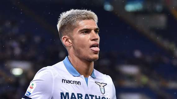 Lazio, la società fa gli auguri a Correa: il post celebrativo con la coppa - FOTO