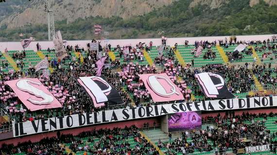 Palermo, tegola prima del derby con il Catania: sei giocatori di nuovo positivi al Covid-19