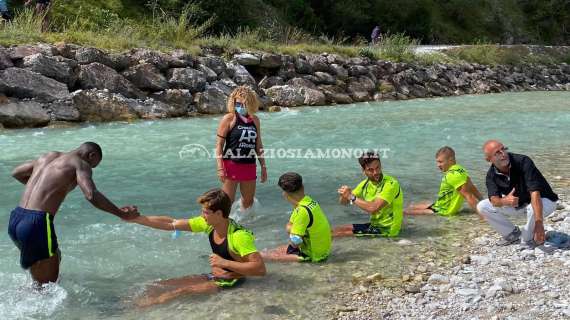 AURONZO GIORNO 2 - Lazio, il bagno nelle acque gelide - FOTO&VIDEO