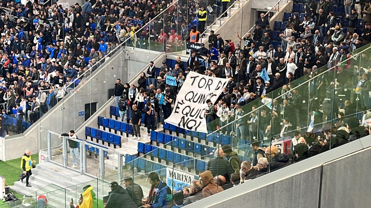 Atalanta - Lazio, la dedica dal settore ospiti: “Tor di Quinto è qui con noi” - FT
