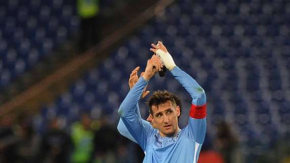 Lazio, il club sceglie il gol del giorno: è una magia di Klose contro l'Inter