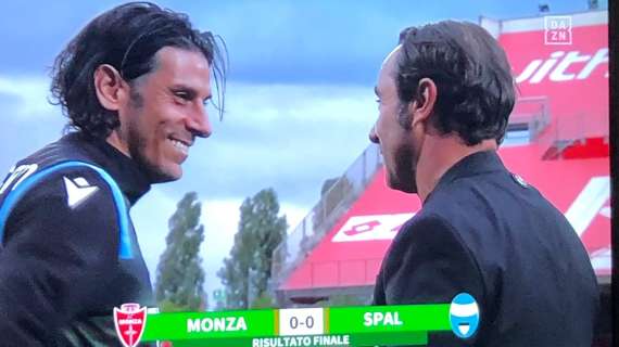 Serie B, pari per Monza e Spal: abbraccio tra Floccari e Brocchi a fine gara - FT