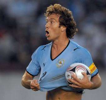 GUARDA IL VIDEO: Diego Lugano, il difensore "roccioso" invocato da Lotito