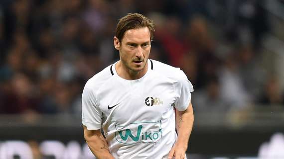 Totti, ecco 'Bombeer': la sua nuova birra sponsorizzata da Vieri