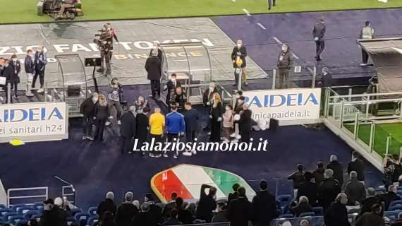 "Fratelli tutti", Lotito e Immobile a bordo campo prima di Lazio - Juventus - FT&VD