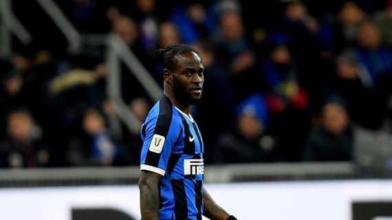 Inter, infortunio per Moses: salta il Bologna, in dubbio per il Verona