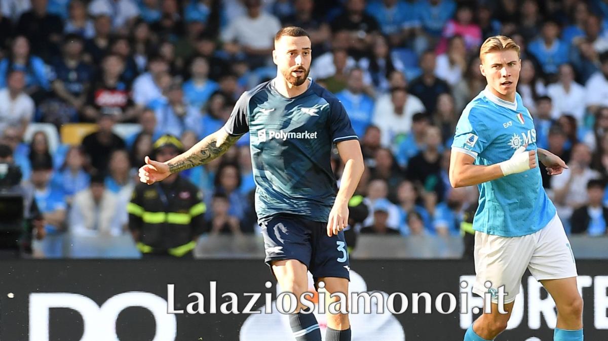 Napoli - Lazio, Gila esce zoppicando: le sue condizioni