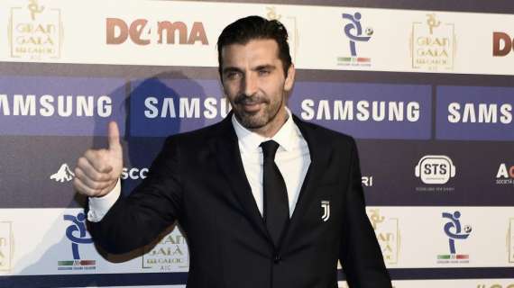 Auguri Buffon, gentiluomo e leggenda del calcio: solo la Lazio è riuscita a sconfiggerti 11 volte