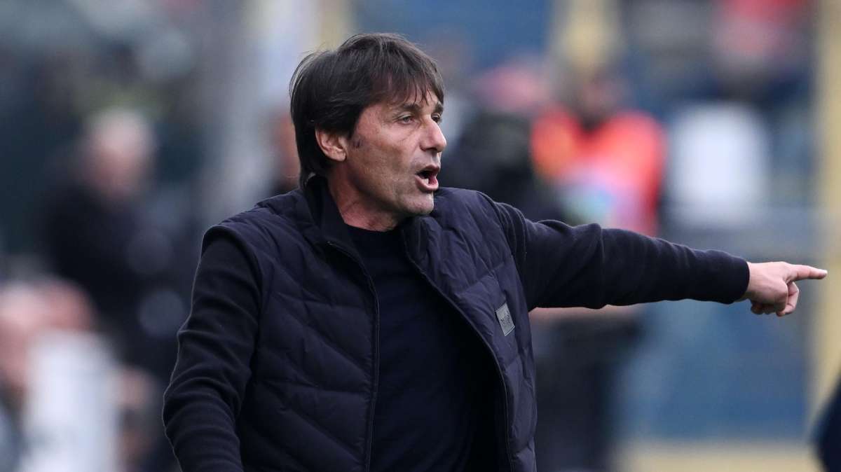 Napoli, Conte punta la Lazio: ballottaggio in difesa, Anguissa verso la panchina