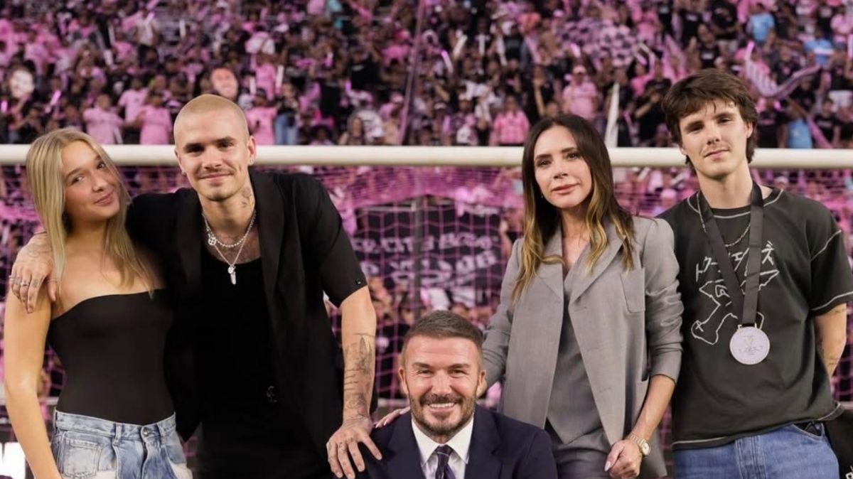 VIP | David Beckham: ecco la stella sulla Walk of Fame, è il primo calciatore della storia - VD
