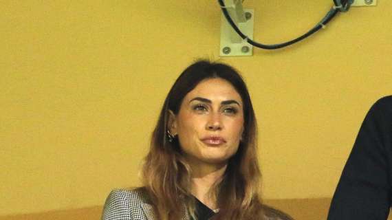 Melissa Satta, lo scontro con Alessia Tarquinio. L'ex velina risponde: "Haters contro di me"