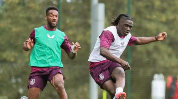 Ex Lazio | Tchaouna e si presenta ai tifosi del Burnley: "Che emozione" - FOTO