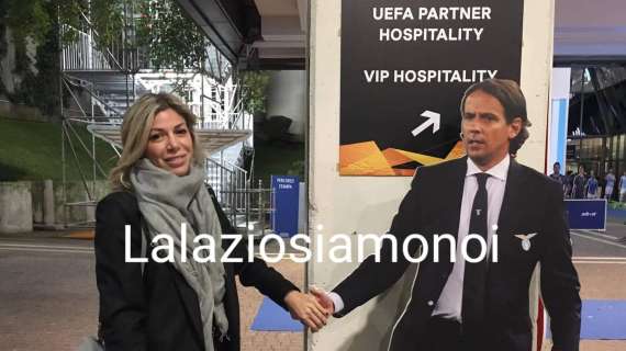 Lazio, Gaia Lucariello mano nella mano con Inzaghi... di cartone - FT E VD