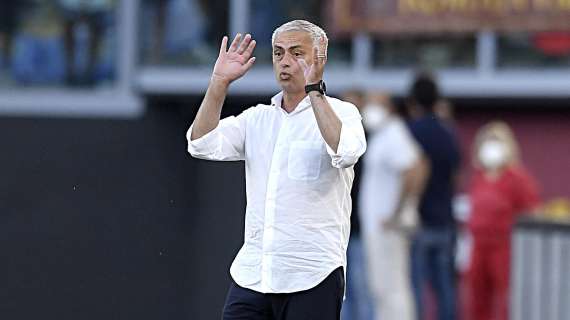 Roma, Mourinho: "Pedro va rispettato anche se gioca nella Lazio"