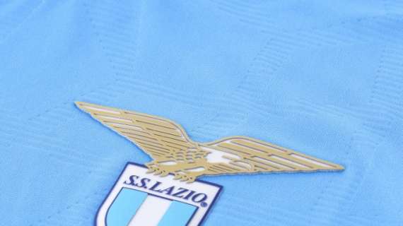 GALLERY - Lazio, la maglia 'Home' e quella 'Away' nel dettaglio - FOTO