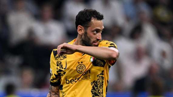 Galatasaray, il presidente sogna Calhanoglu. L'Inter si guarda intorno: e Rovella...