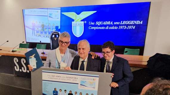 Lazio del '74, presentate medaglia e francobollo: il discorso di Lotito - FOTO&VIDEO 