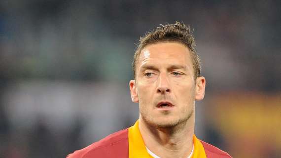 Totti accende il derby: "Tutti i laziali mi sono antipatici". Poi su Nesta e Piola...