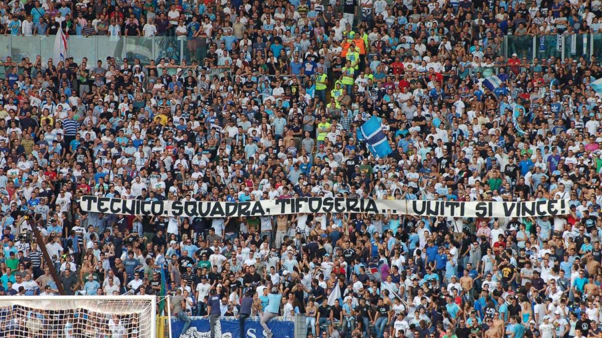 Derby, 12.500 i biglietti venduti: si prevedono 30.000 biancocelesti all'Olimpico... In vendita i tagliandi per Zurigo-Lazio