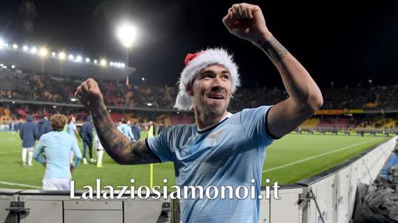 GALLERY - Lazio, il Natale è nell'aria: impazza la festa dopo il Lecce