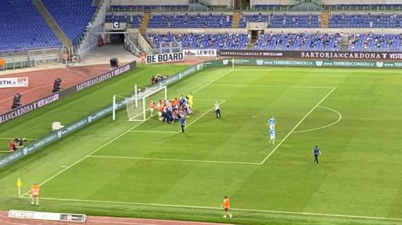 Lazio - Cagliari, festa a fine partita: saluto ai tifosi e foto di gruppo con Lotito - FT