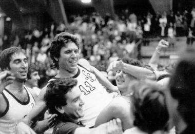 Il derby di basket a Livorno come Lazio-Inter...