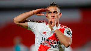 Calciomercato, il River prova a trattenere Borré: le ultime
