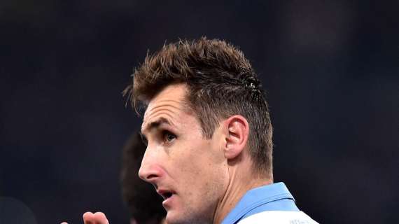 LE PAGELLE - Parolo incendia l'Olimpico e spegne il Milan. Klose c'è, che esordio per Cataldi!