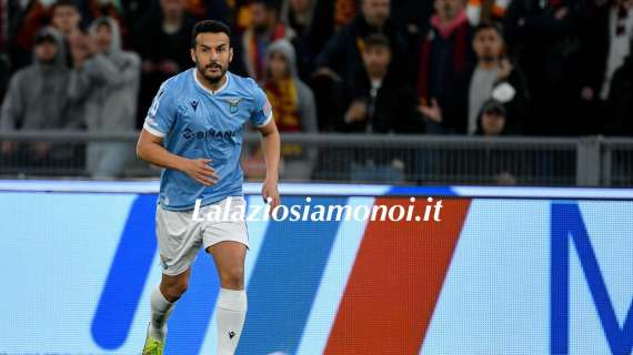Lazio, Pedro segue i compagni all'Olimpico con la sua nuova "migliore amica" - FT