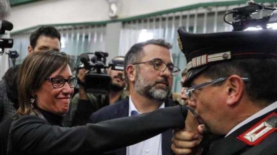 Processo Cucchi, Ilaria e il gesto del carabiniere: "Ha scaldato il cuore"
